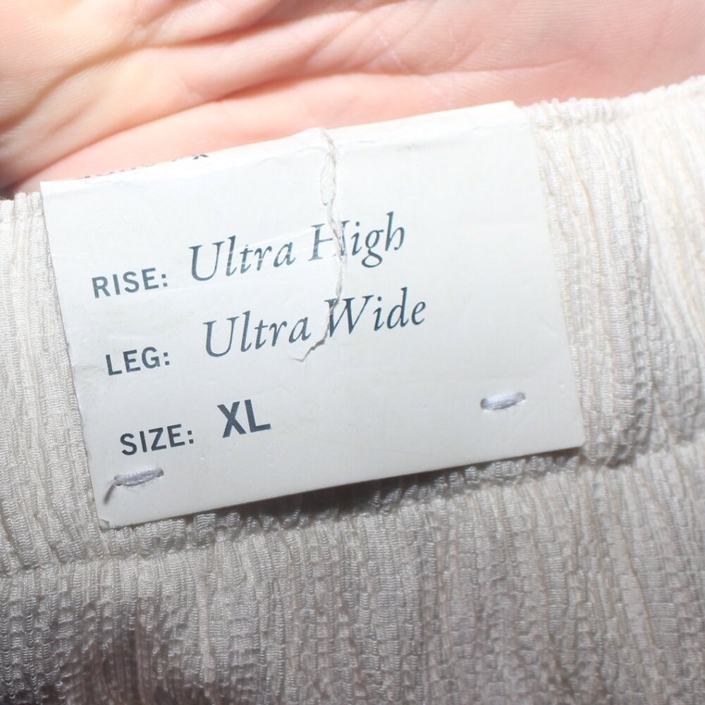 NWT Abercrombie Crinkled Flare Pants Size XL - Picture 7 of 10